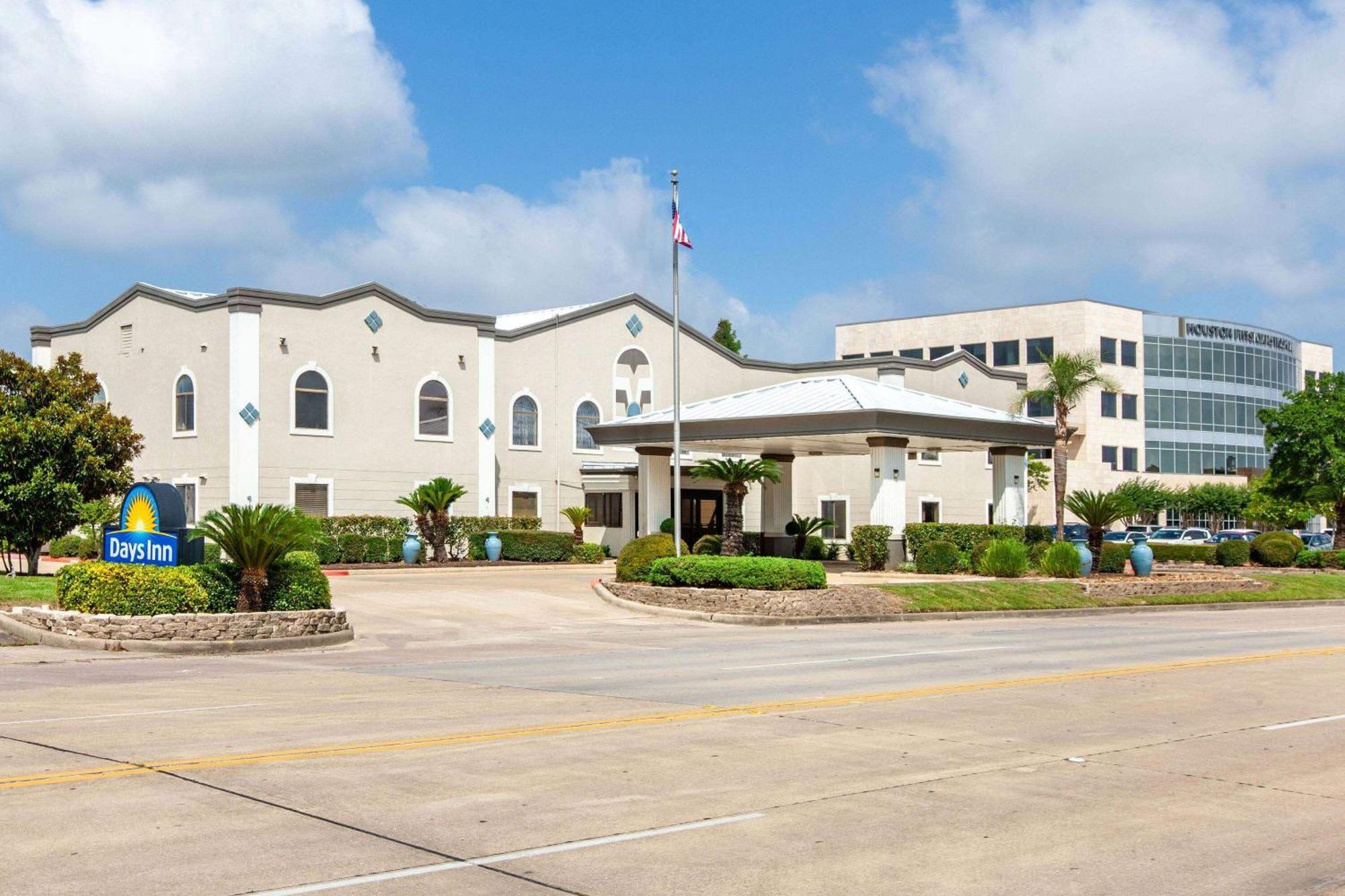 Days Inn & Suites By Wyndham Webster Nasa-Clearlake-Houston Экстерьер фото